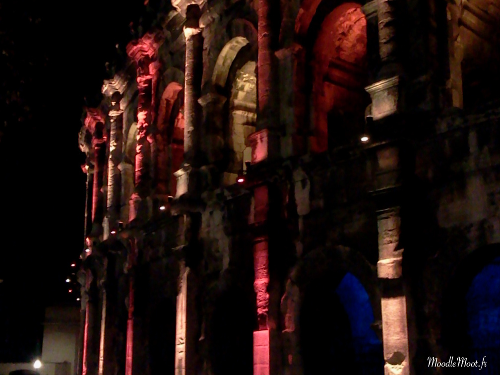 nimes arene rose
