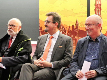 Honoris Causa (26)