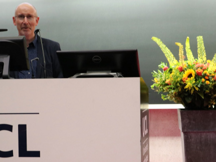 Honoris Causa (37)
