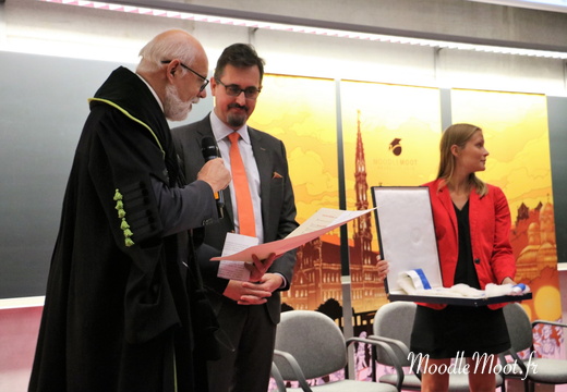 Honoris Causa (61)