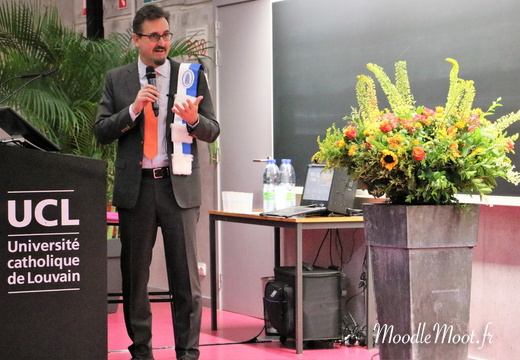 Honoris Causa (78)