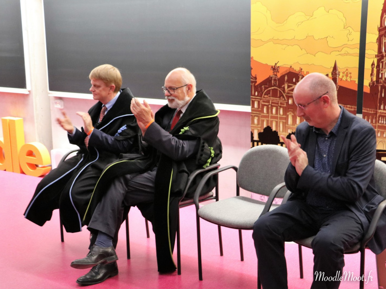Honoris Causa (100)