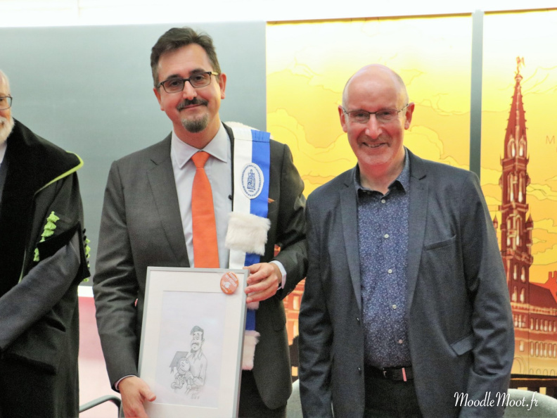 Honoris Causa (111)