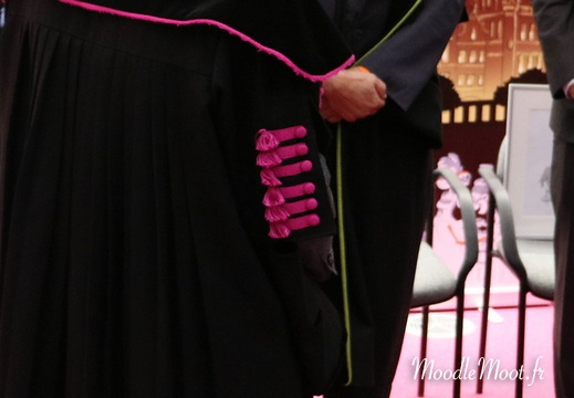 Honoris Causa (124)
