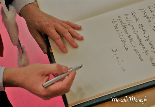 Honoris Causa (130)