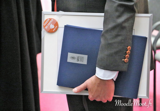 Honoris Causa (153)