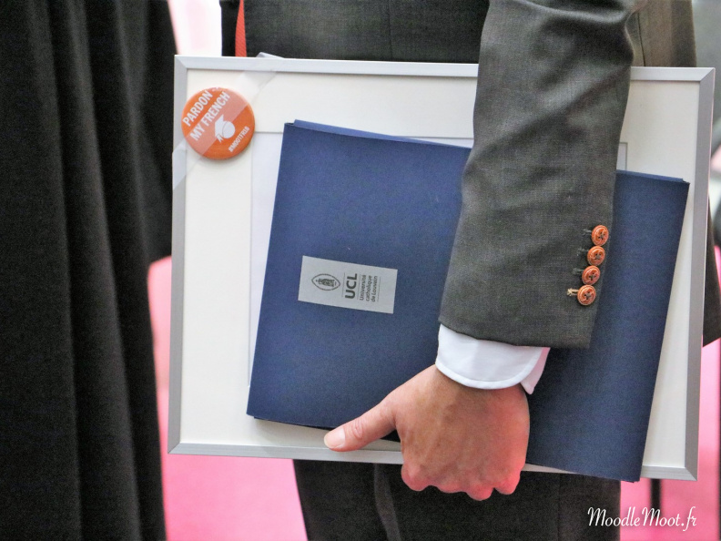 Honoris Causa (153)